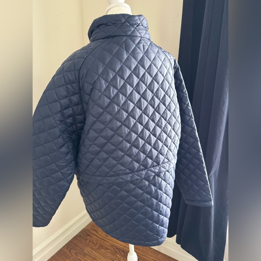 Quince Navy Featherless Quilted Puffer Jacket - Picture 3 of 6